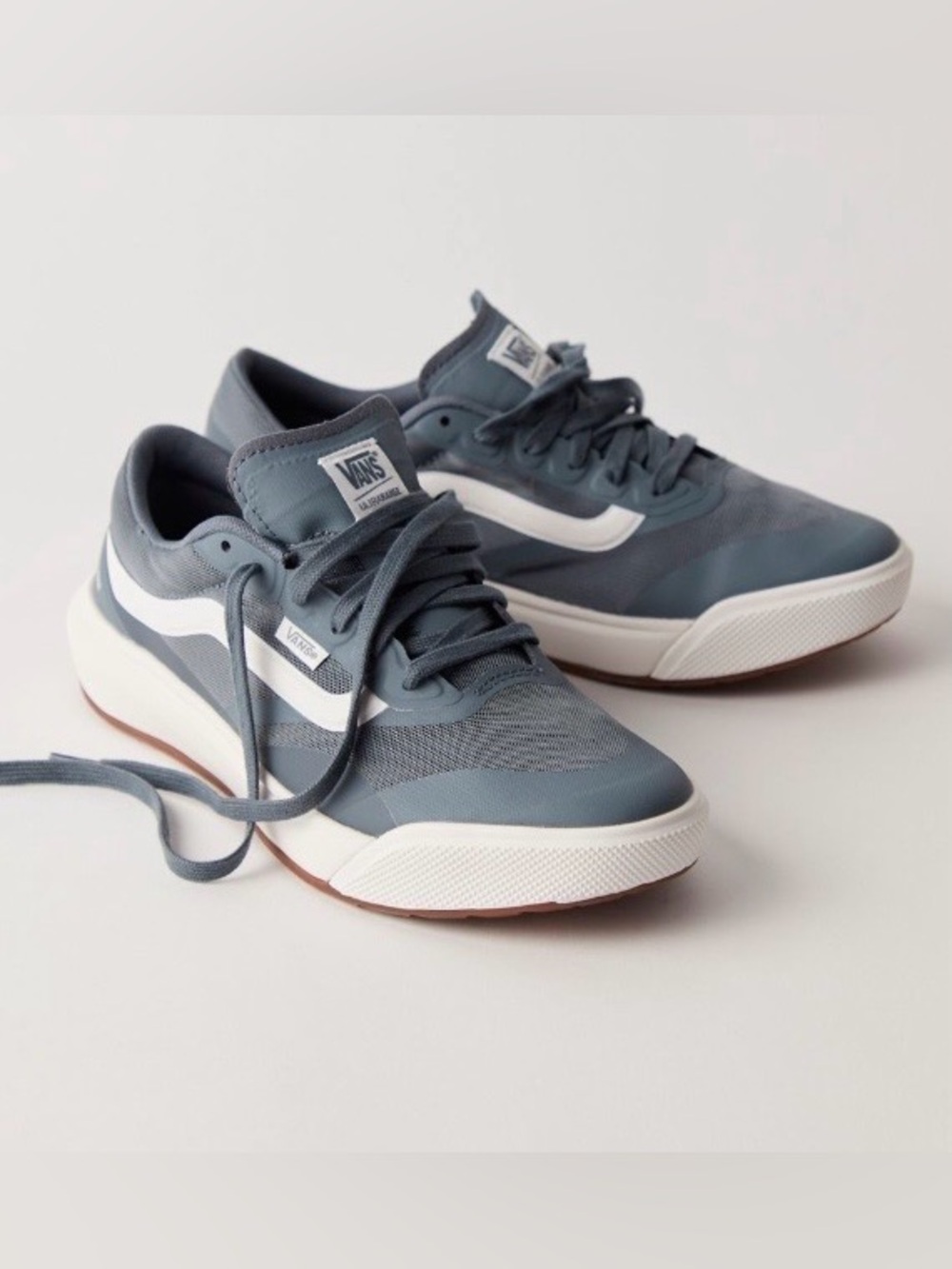 Vans Women's 7.5 Ultra Range 2.0 New in Box Shoes